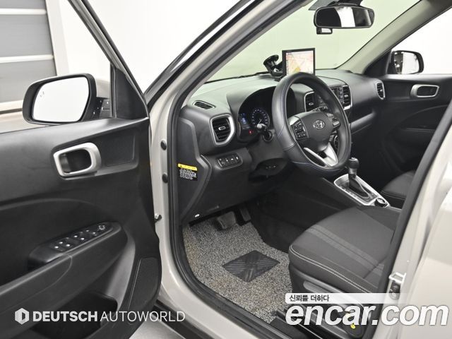 Hyundai Venue 2020 — photo 11