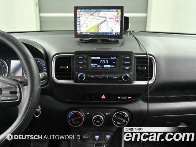 Hyundai Venue 2020 — photo 14