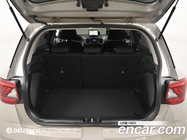 Hyundai Venue 2020 — photo 19
