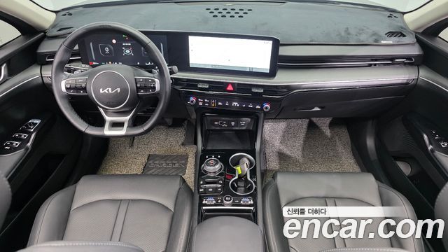Kia K5 2024 — photo 10