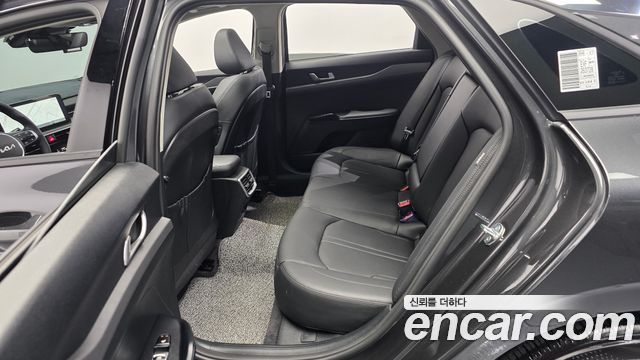 Kia K5 2024 — photo 16