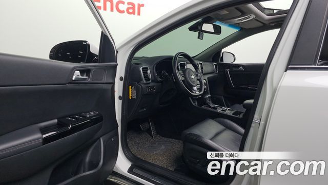 Kia Sportage 2018 — photo 10