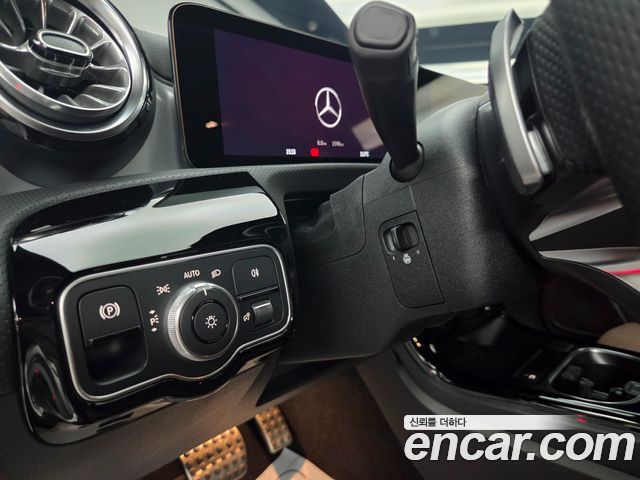 Mercedes-Benz CLA-Class 2026 — photo 13
