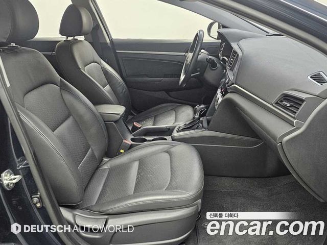 Hyundai AVANTE 2019 — photo 10