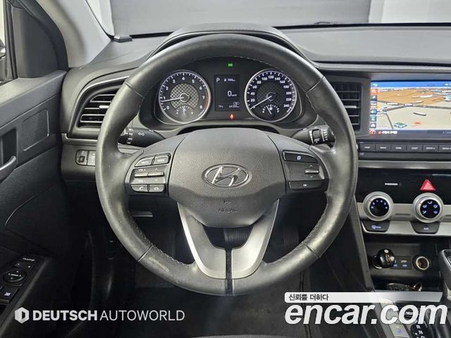 Hyundai AVANTE 2019 — photo 13