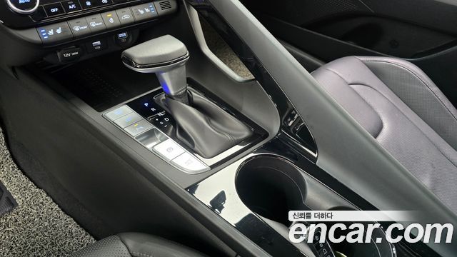 Hyundai AVANTE 2021 — photo 9