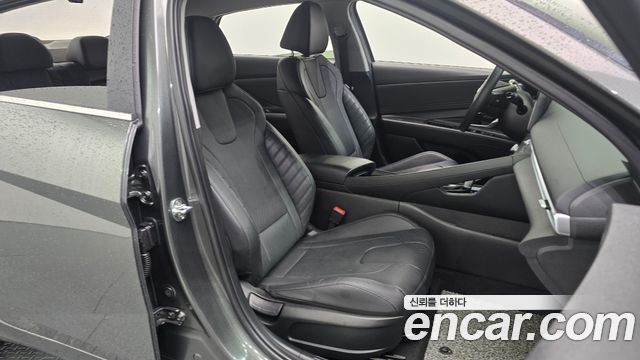 Hyundai AVANTE 2021 — photo 12