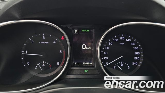 Hyundai Santafe 2017 — photo 11