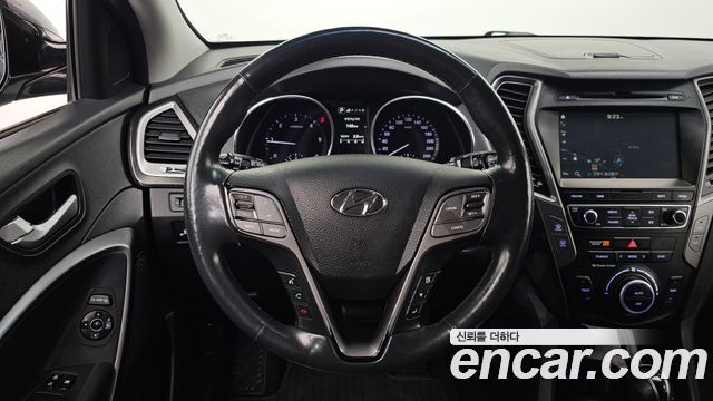 Hyundai Santafe 2017 — photo 19