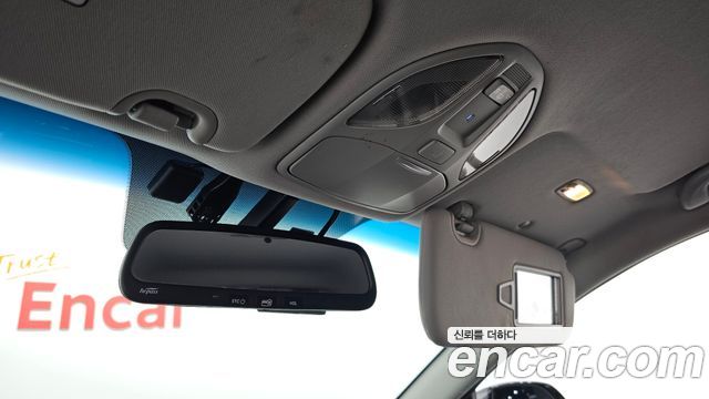 Hyundai Santafe 2017 — photo 22