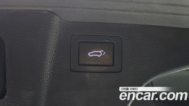 Hyundai Santafe 2017 — photo 31