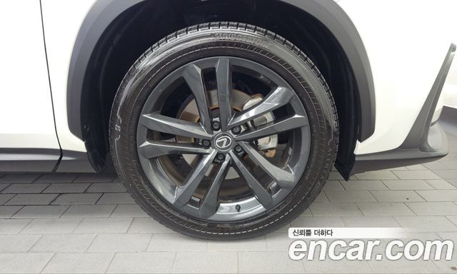 Lexus NX 2024 — photo 7