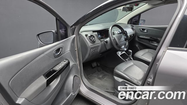 Renault Korea QM3 2016 — photo 10