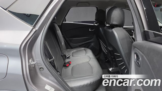Renault Korea QM3 2016 — photo 12