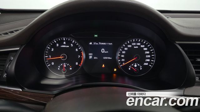 Kia K7 2018 — photo 8