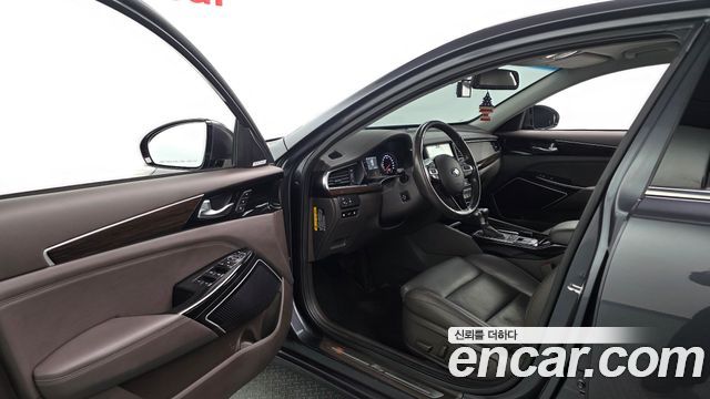 Kia K7 2018 — photo 10