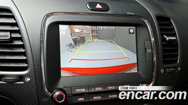 Kia K3 2016 — photo 20