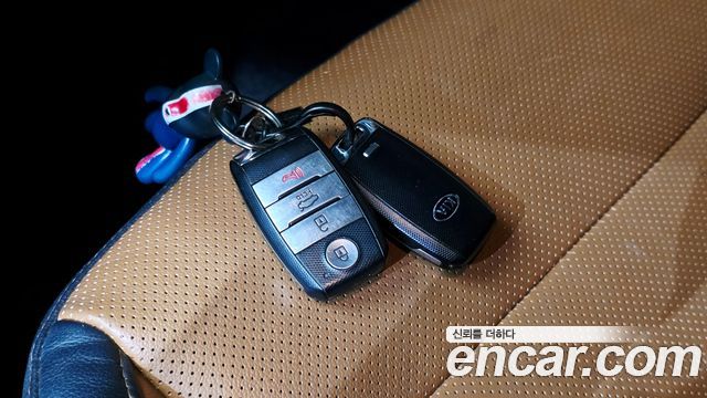 Kia K3 2016 — photo 21