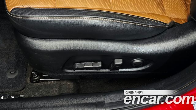 Kia K3 2016 — photo 29