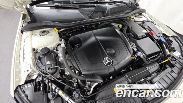Mercedes-Benz GLA-Class 2016 — photo 6