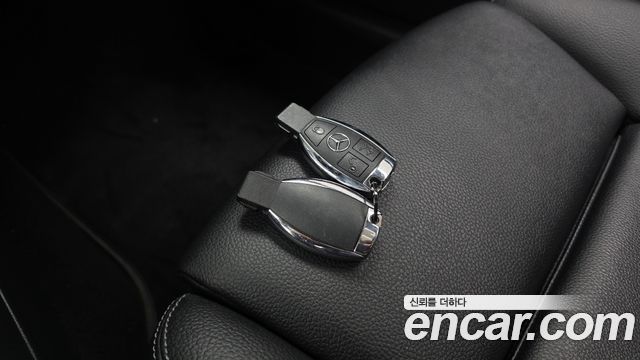 Mercedes-Benz GLA-Class 2016 — photo 18