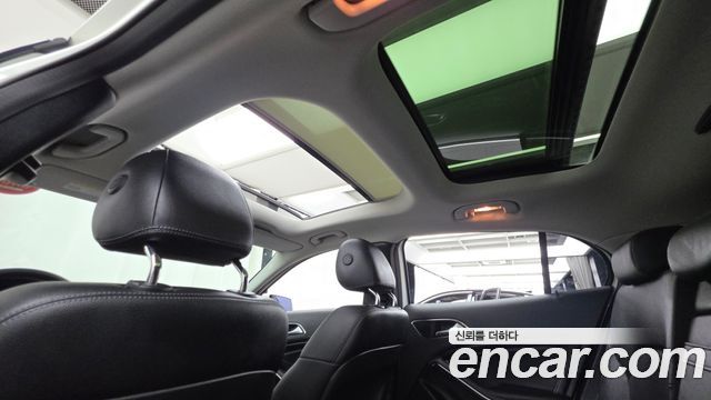 Mercedes-Benz GLA-Class 2016 — photo 19