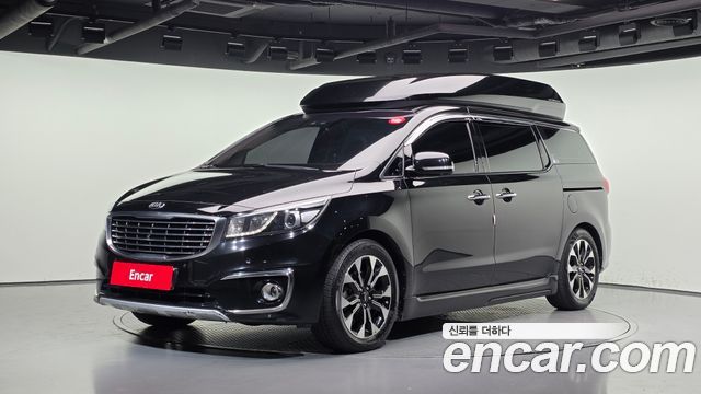 Kia Canival 2016 — photo 1