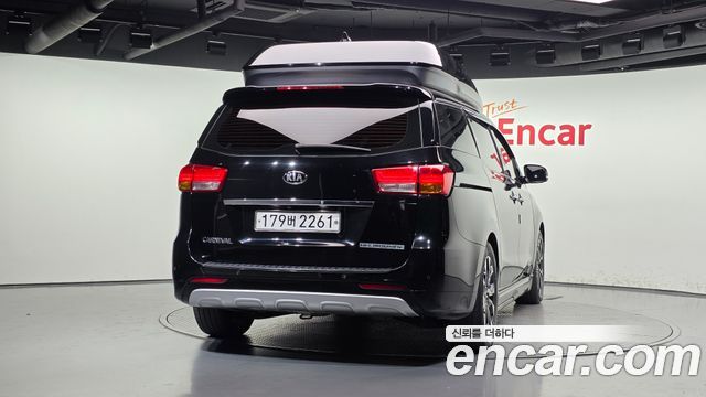 Kia Canival 2016 — photo 4