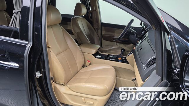 Kia Canival 2016 — photo 11