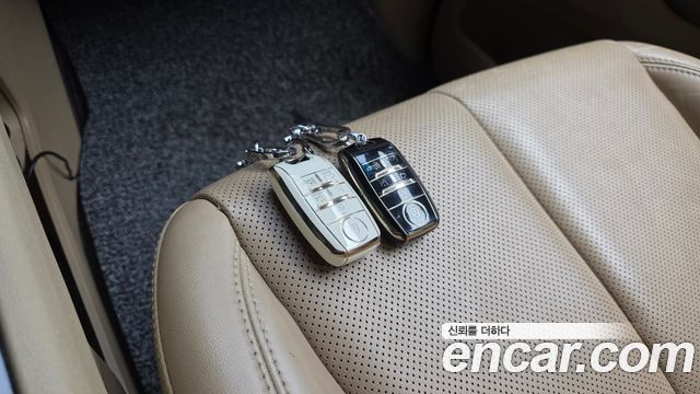 Kia Canival 2016 — photo 18
