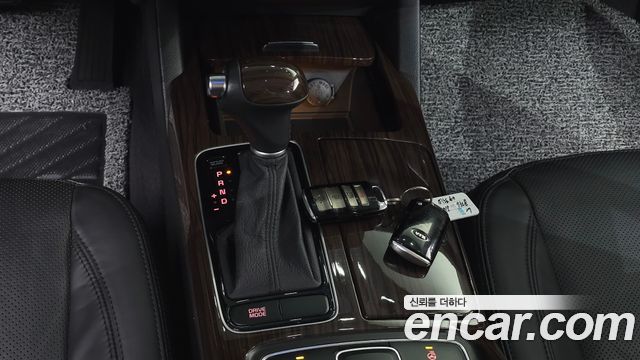 Kia K7 2015 — photo 12