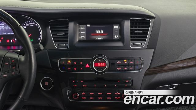 Kia K7 2015 — photo 25