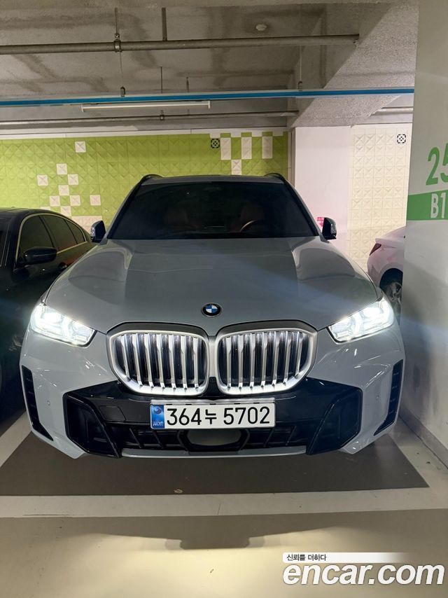 BMW X5 2026 — photo 1
