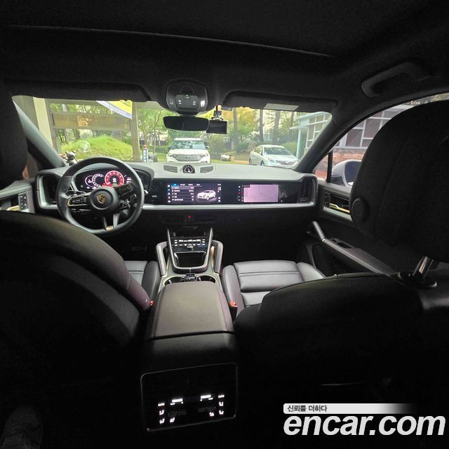 Porsche Cayenne 2024 — photo 12
