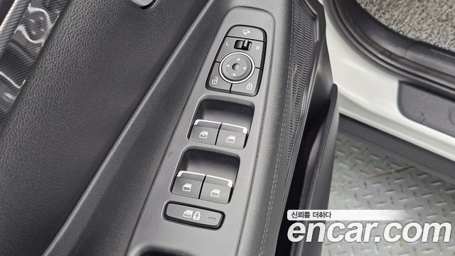 Hyundai Santafe 2023 — photo 23