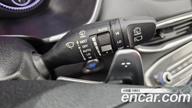 Hyundai Santafe 2023 — photo 25