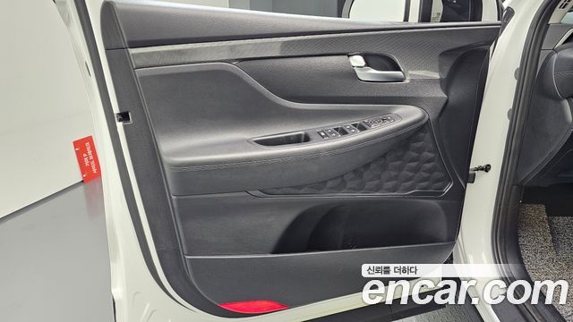 Hyundai Santafe 2023 — photo 14