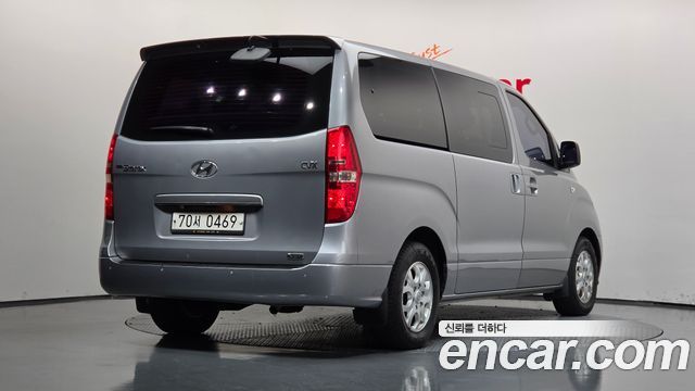 Hyundai Starex 2013 — photo 2