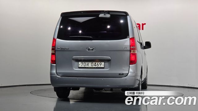 Hyundai Starex 2013 — photo 4