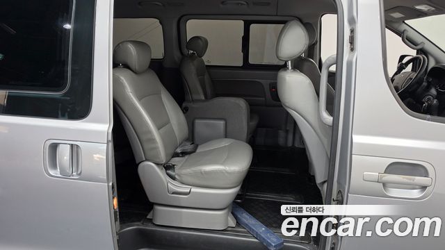 Hyundai Starex 2013 — photo 12