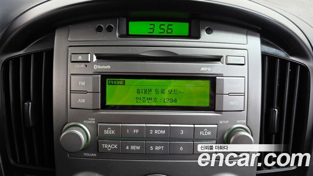 Hyundai Starex 2013 — photo 18