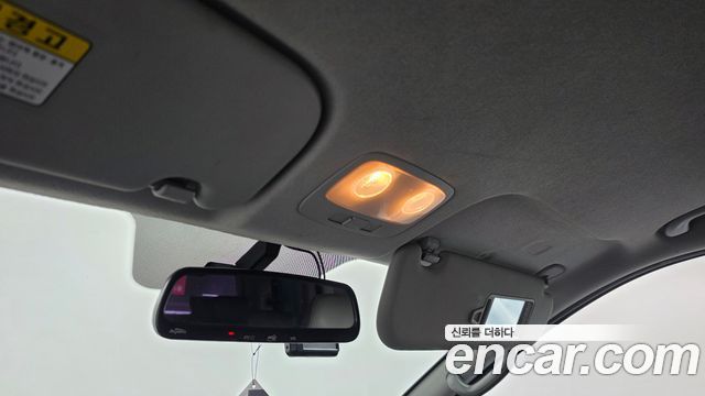 Hyundai Starex 2013 — photo 19
