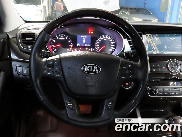 Kia K7 2014 — photo 11