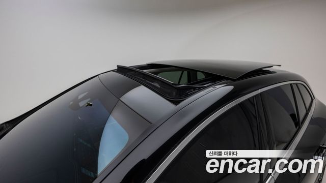 Mercedes-Benz EQE 2024 — photo 12