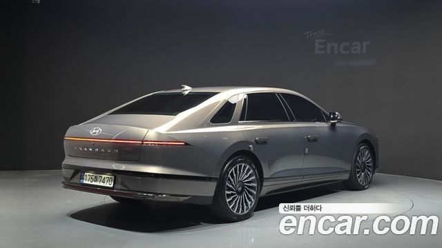 Hyundai Grandeur 2023 — photo 2