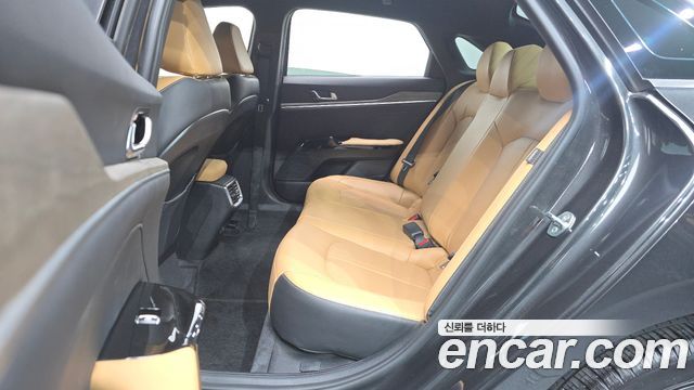 Kia K5 2022 — photo 18