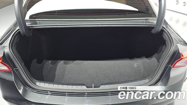 Kia K5 2022 — photo 26