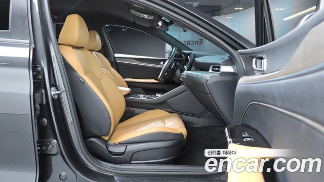 Kia K5 2022 — photo 16