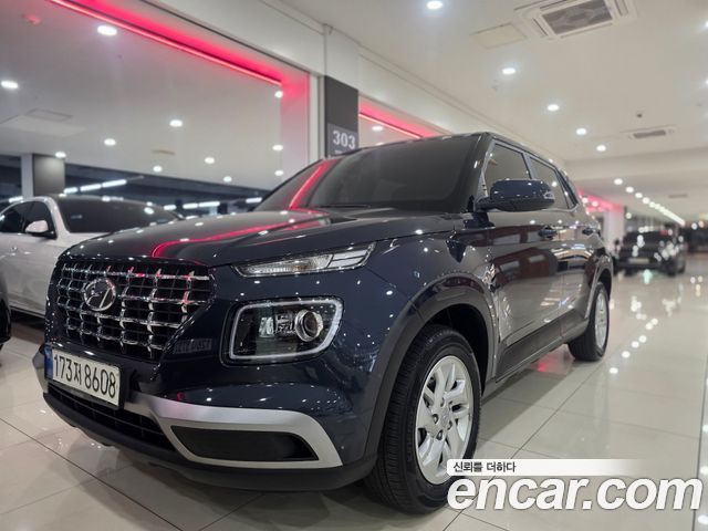 Hyundai Venue 2022 — photo 2