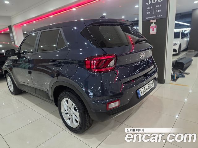 Hyundai Venue 2022 — photo 4